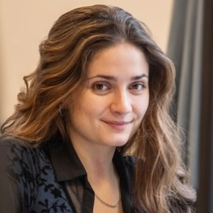 image of lab member Rebecca Kocsis